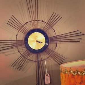 Starburst clock
